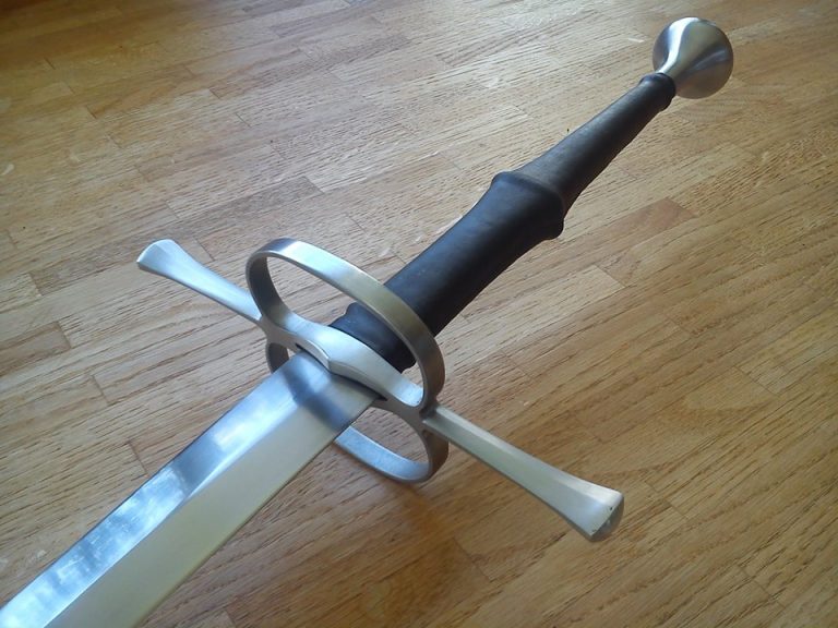 XVIIIb longsword – www.lukasmaestlegoer.com